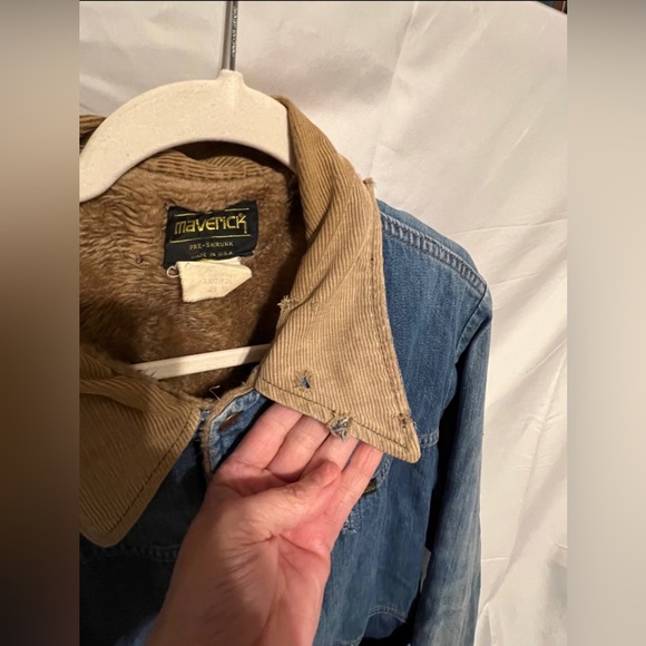 XXL Vintage Rough Round The Edges Faded Maverick Trucker Jacket - Picture 10 of 14